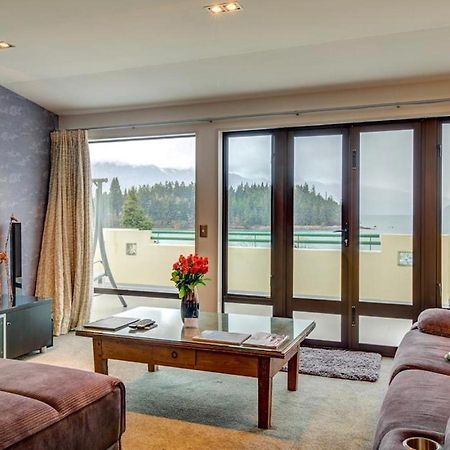 Lakefront Luxury Penthouse Central كوينستاون المظهر الخارجي الصورة